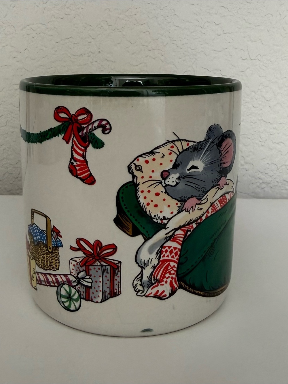 Vintage Potpourri Press Christmas Mug Sleeping Mouse Tree 1989 WIM